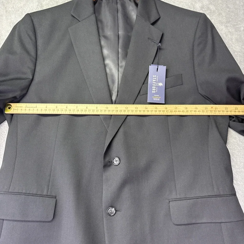 Stafford Men's Classic Fit 2-Button Black Travel Suit Jacket Size 44 Reg NEW